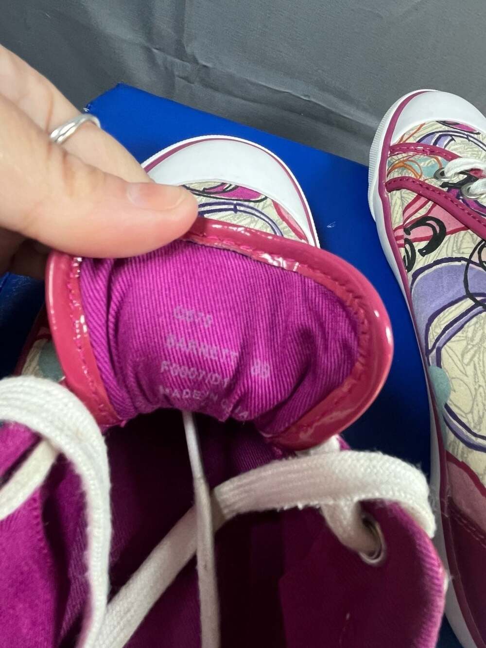 COACH Barret Poppy Love Design Fuchsia Pink Patent Leather Trim Y2K VTG  Casual - Picture 5 of 10
